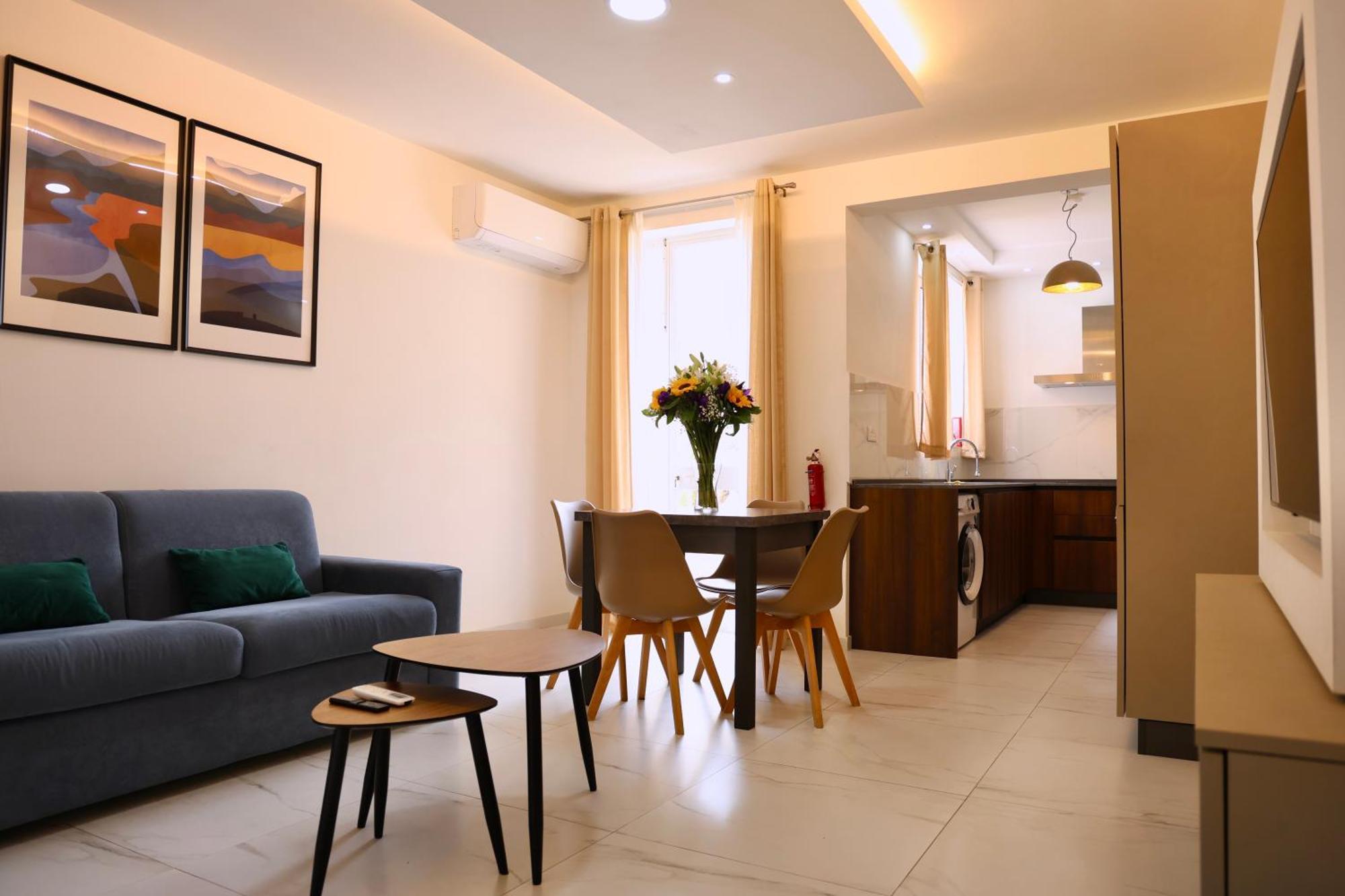 Spinola Apartment *